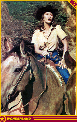 LYNDA CARTER -  1978 by Editorial Julio Korn S.A.C.I.F. /  2004 The Wonderland Collection.