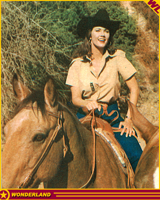LYNDA CARTER -  1978 by Editorial Julio Korn S.A.C.I.F. /  2004 The Wonderland Collection.