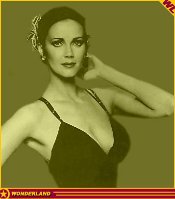 LYNDA CARTER -  1980 by Tony Esparza.