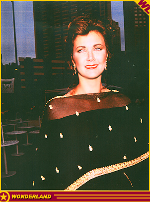 LYNDA CARTER - © 1985 by Bob Scott.